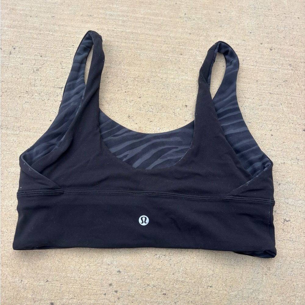 lululemon Black and Gray Patterned reversible Sports Bra